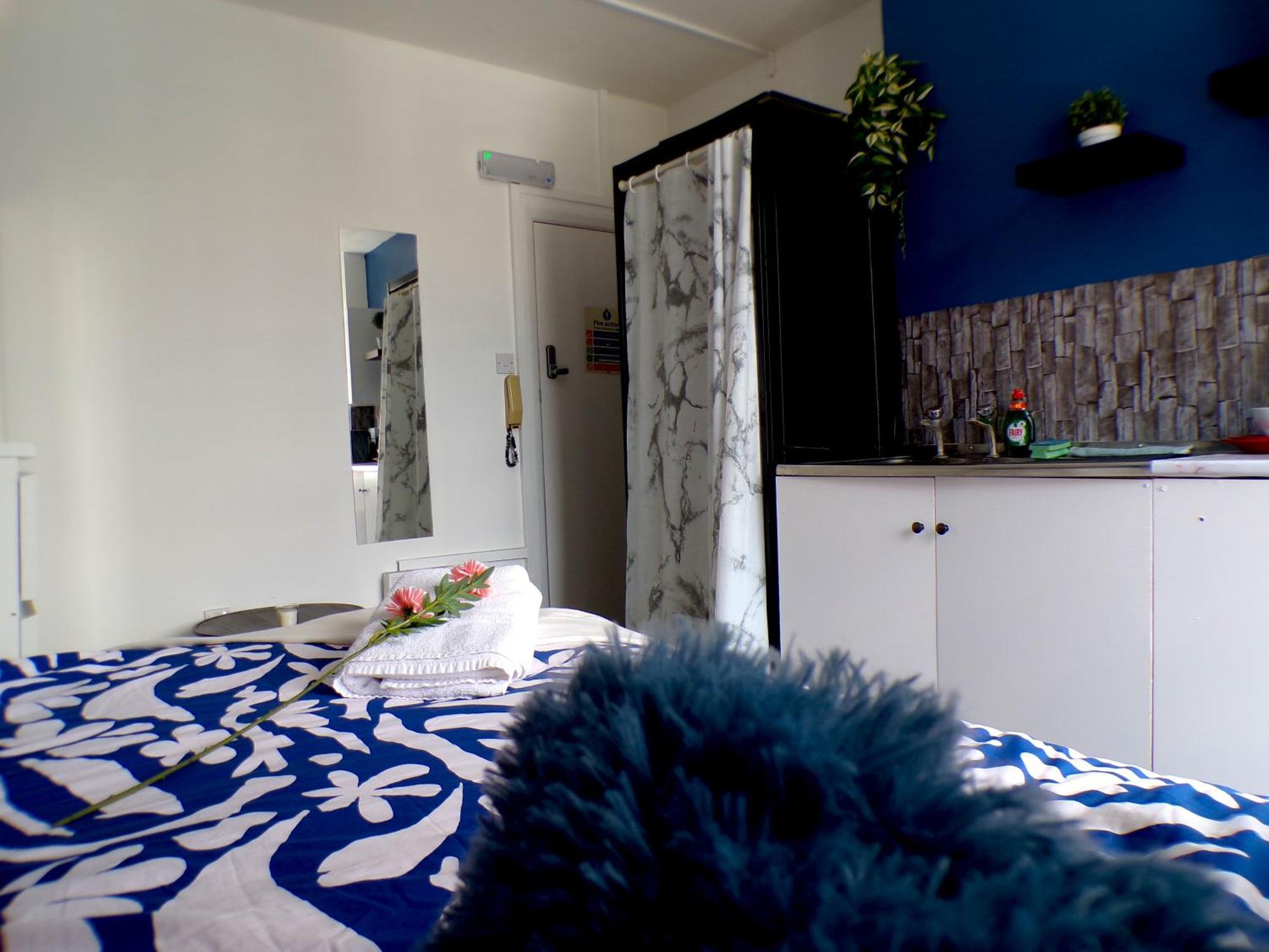 West Kensington - Santorini Apartments London Exteriör bild